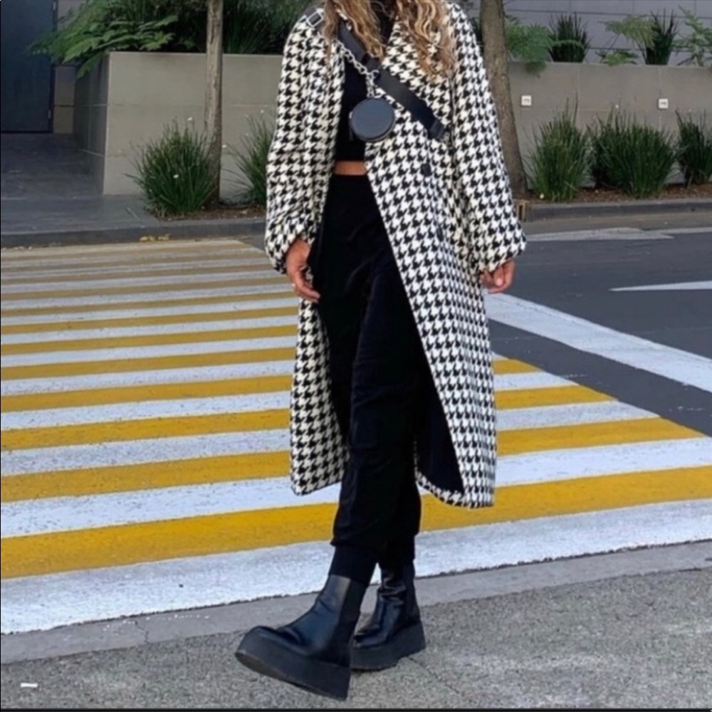 Zara Blogger Leather Flat Platform Chelsea Boots.